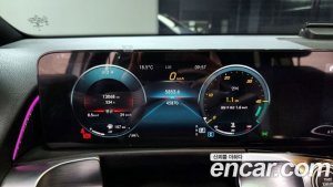 Mercedes-Benz GLB-Class GLB220 2021 года из Южной Кореи