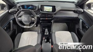 Peugeot 2008 EV GT Line 2021 года из Южной Кореи