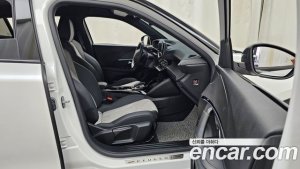 Peugeot 2008 EV GT Line 2021 года из Южной Кореи