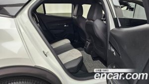 Peugeot 2008 EV GT Line 2021 года из Южной Кореи