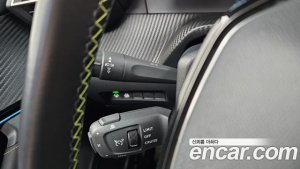 Peugeot 2008 EV GT Line 2021 года из Южной Кореи