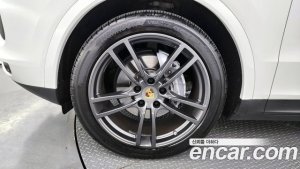 Porsche Cayenne 3.0 Coupe 2021 года из Южной Кореи