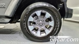 Jeep Wrangler 2.0 Overland Unlimited Top 4Door 2021 года из Южной Кореи