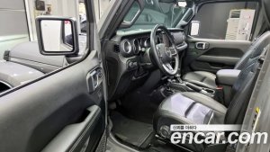 Jeep Wrangler 2.0 Overland Unlimited Top 4Door 2021 года из Южной Кореи