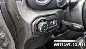 Jeep Wrangler 2.0 Overland Unlimited Top 4Door 2021 года из Южной Кореи