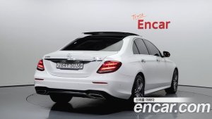 Mercedes-Benz E-Class E300 4MATIC AMG Line 2020 года из Южной Кореи