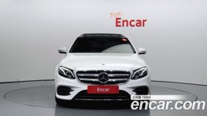 Mercedes-Benz E-Class E300 4MATIC AMG Line 2020 года из Южной Кореи