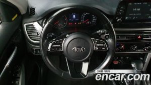 Kia Seltos Дизель 1.6 2WD 2020 года из Южной Кореи