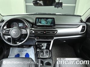 Kia Seltos Бензин 1.6 Turbo 2WD 2021 года из Южной Кореи