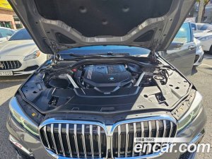 BMW 7-Series 740Li xDrive M Sport 2021 года из Южной Кореи