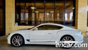 Bentley Continental 4.0 GT 2020 года из Южной Кореи