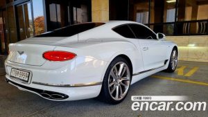 Bentley Continental 4.0 GT 2020 года из Южной Кореи