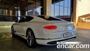 Bentley Continental 4.0 GT 2020 года из Южной Кореи