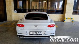 Bentley Continental 4.0 GT 2020 года из Южной Кореи