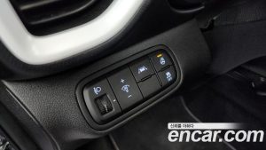 Hyundai Venue 1.6 Flux 2021 года из Южной Кореи