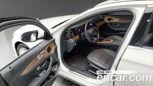 Mercedes-Benz E-Class E250 Exclusive 2021 года из Южной Кореи
