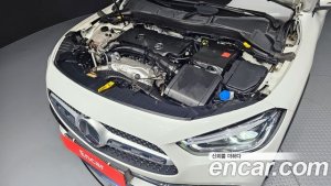Mercedes-Benz GLA-Class GLA250 4MATIC 2020 года из Южной Кореи
