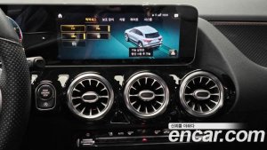 Mercedes-Benz GLA-Class GLA250 4MATIC 2020 года из Южной Кореи