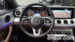 Mercedes-Benz E-Class E250 Avantgarde 2020 года из Южной Кореи