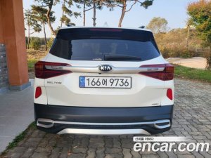 Kia Seltos Дизель 1.6 4WD 2021 года из Южной Кореи