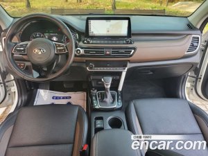 Kia Seltos Дизель 1.6 4WD 2021 года из Южной Кореи