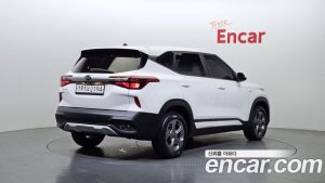 Kia Seltos Дизель 1.6 2WD 2021 года из Южной Кореи