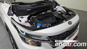 Kia Seltos Дизель 1.6 2WD 2021 года из Южной Кореи