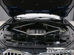 BMW X5 xDrive 30d xLine 2020 года из Южной Кореи