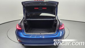 BMW 3-Series 320i Luxury 2021 года из Южной Кореи