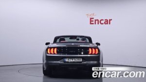 Ford Mustang GT Cabriolet 2021 года из Южной Кореи