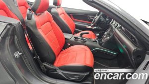 Ford Mustang GT Cabriolet 2021 года из Южной Кореи