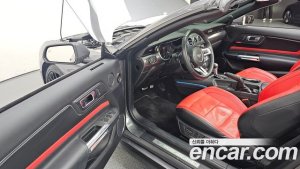 Ford Mustang GT Cabriolet 2021 года из Южной Кореи