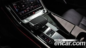 Audi A8 55 TFSI 4WD LWB 2020 года из Южной Кореи