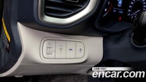 Hyundai Venue 1.6 Flux 2020 года из Южной Кореи