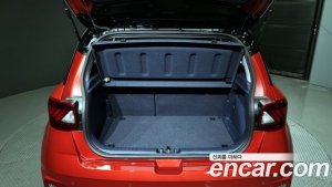 Hyundai Venue 1.6 Flux 2020 года из Южной Кореи