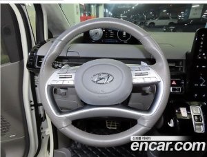Hyundai Staria 4WD Lounge 7-Seater 2022 года из Южной Кореи