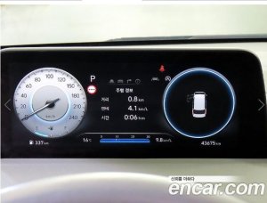 Hyundai Staria 4WD Lounge 7-Seater 2022 года из Южной Кореи