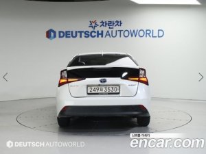 Toyota Prius 1.8 2020 года из Южной Кореи