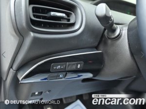 Toyota Prius 1.8 2020 года из Южной Кореи