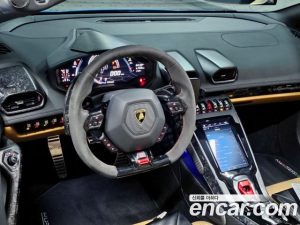 Lamborghini Huracan EVO 5.2 SPYDER 2020 года из Южной Кореи
