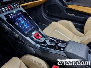 Lamborghini Huracan EVO 5.2 SPYDER 2020 года из Южной Кореи