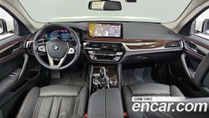 BMW 5-Series 520i Luxury 2021 года из Южной Кореи
