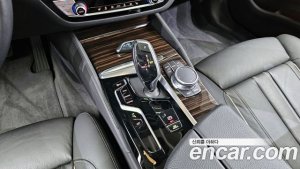 BMW 5-Series 520i Luxury 2021 года из Южной Кореи