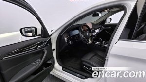 BMW 5-Series 520i Luxury 2021 года из Южной Кореи