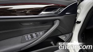 BMW 5-Series 520i Luxury 2021 года из Южной Кореи