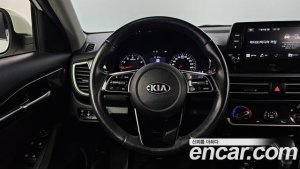 Kia Seltos Бензин 1.6 Turbo 2WD 2020 года из Южной Кореи