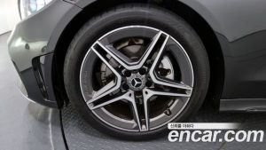 Mercedes-Benz C-Class C200 Coupe 2021 года из Южной Кореи