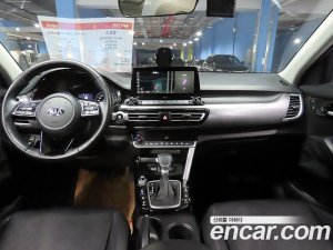 Kia Seltos Бензин 1.6 Turbo 2WD 2020 года из Южной Кореи
