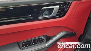 Porsche Cayenne 3.0 Coupe 2021 года из Южной Кореи