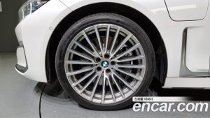 BMW 7-Series 745Le i퍼포먼스 Design Pure Excellence 2021 года из Южной Кореи
